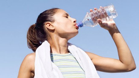 Monitorizar los niveles de hidratación predice problemas de salud graves