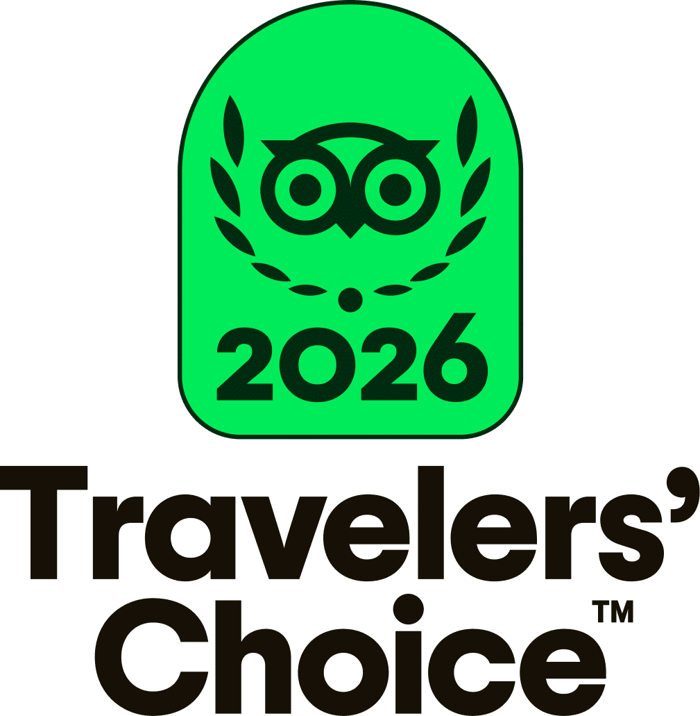 TC Badge + Travelers’ Choice Center Aligned Black - L